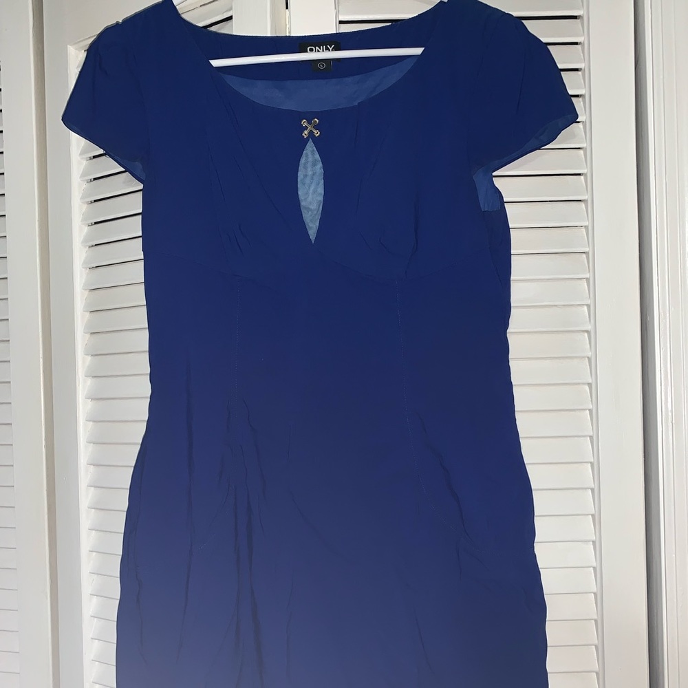 Essential business casual dress!